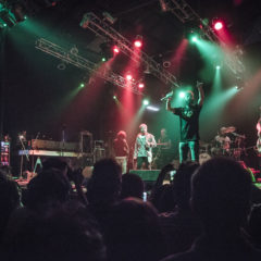 TODOS TUS MUERTO+BOOM BOOM KID: “Sonidos negros y humo dulce, otra vez”