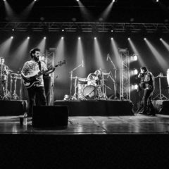 LOS ESPIRITUS: “Musica negra, humo dulce y camisas floreadas”