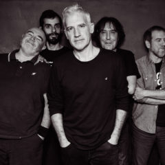 BUITRES: “Si alguien joven busca rock, irá a vernos”