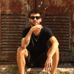 Ticky: “un día a la vez”