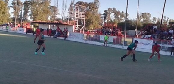 Hockey: Jockey gano 1-0