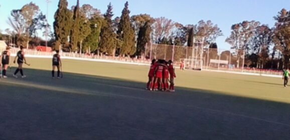 Hockey: Jockey Club lidera la zona b