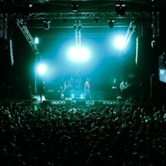 Club 20: No estamos ajenos a lo que suena pero también  hacemos ese viaje antropológico