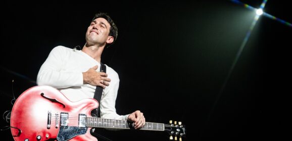 Conociendo a Rusia presenta su primer álbum en vivo