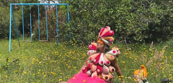 Aterciopelados presenta “La Teta Pirata” , un canto a la enfermedad como oportunidad creativa