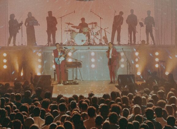 Ainda presenta “En Vivo en Buenos Aires”