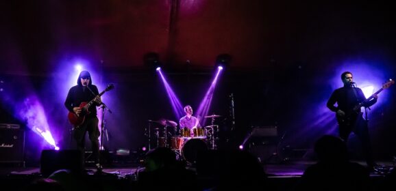 La Mono presenta su nuevo disco